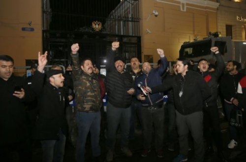 Türkiyədə Rusiyaya qaşı etiraz aksiyası başladı - VİDEO