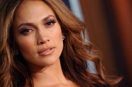 Дженнифер Лопес показала себя без наращенных волос, макияжа и автозагара – ФОТО