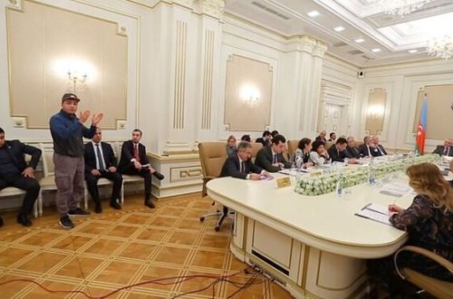 Məzahir Pənahov jurnalistləri girov saxlayaraq videoları sildirib – Sensasion iddia