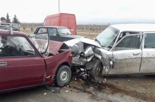 Göygöldə dəhşətli qəza: Ölən və yaralananlar var - FOTO