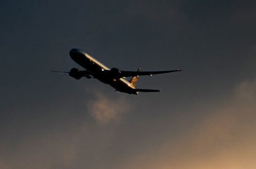 Пассажирский самолет Москва - София вернулся в аэропорт вылета