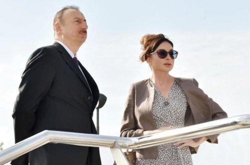 Prezident İlham Əliyev və birinci xanım Mehriban Əliyeva Goranboy Rayon Mərkəzi Xəstəxanasının açılışında iştirak ediblər