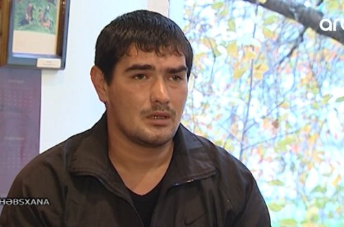 Sevdiyi qıza görə anasını və nənəsini bıçaqladı – VİDEO