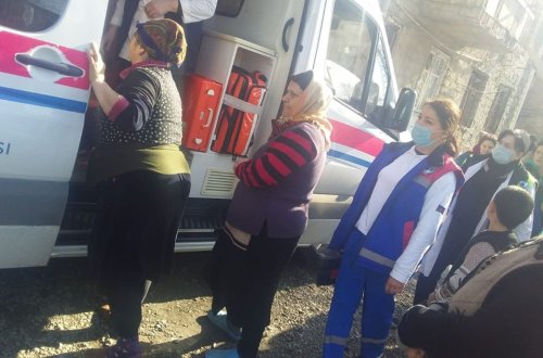 SON DƏQİQƏ: Mingəçevirdə qəzalı binalarda uçqun oldu, xəsarət alanlar var - VİDEO