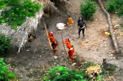 Bu adaya gedənlər sağ qayıtmır: yaxınlaşanı öldürür və işgəncə verirlər (FOTOLAR)