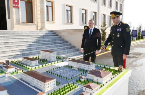 İlham Əliyev Daxili Qoşunların “N” saylı hərbi hissəsinin açılışında - FOTO