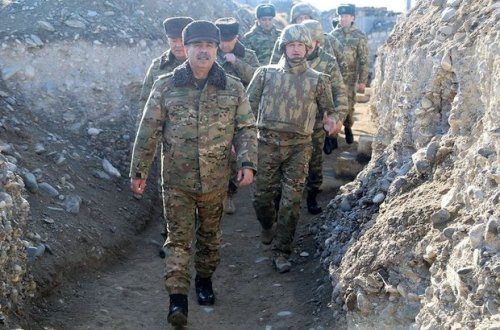 Закир Гасанов встретился с военнослужащими, несущими службу на передовой - ФОТО/ВИДЕО