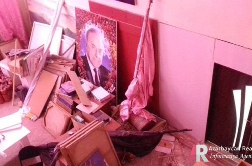 Ulu Öndərin və prezident İlham Əliyevin portretləri tullantılar arasına atılıb - Kürdəmir Mədəniyyət evindəki mədəniyyətsizlik! - FOTOLAR
