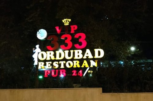 BAKI ŞOK OLAY: Bu kafedə norkomanlar açıq-aşkar belə iynə vururlar