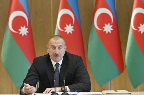 İlham Əliyev keçmiş icra başçısından danışdı: “Vətəndaşlar qul kimi işlədilir”