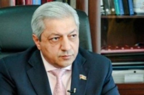 “Avromed” 17 milyon ədəd tibbi maskanı kimə satıb? –KORONOVİRUSU PULA ÇEVİRƏNLƏR