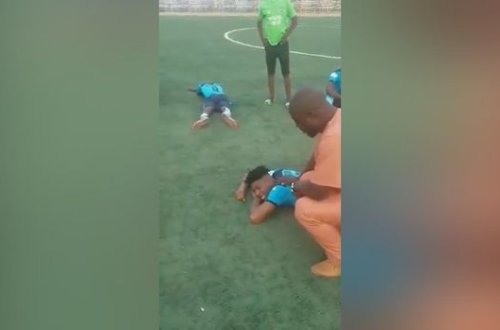 Nigeriyada futbolçu oyun zamanı dünyasını dəyişdi – VİDEO
