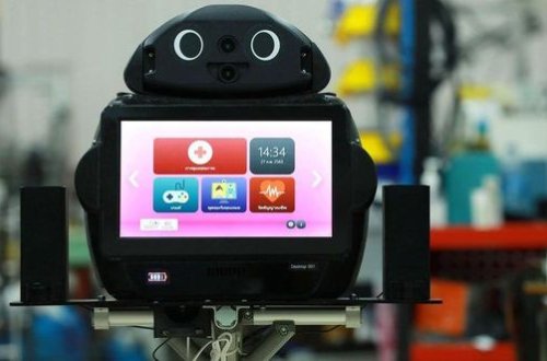 Ухаживать за пациентами с коронавирусом начали роботы