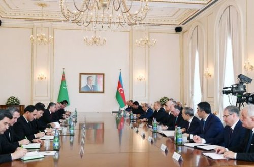 Azərbaycan və Türkmənistan prezidentlərinin geniş tərkibdə görüşü oldu - YENİLƏNİB