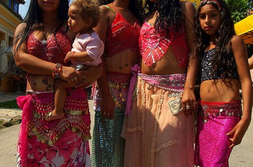 Dilənçi xalq – Qaraçıların milyonçu həyatı FOTOLAR