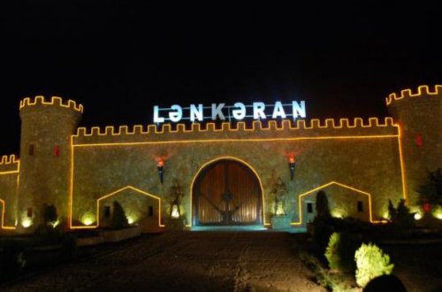 Ceyhun Bayramov şöbə müdirini işdən çıxardı