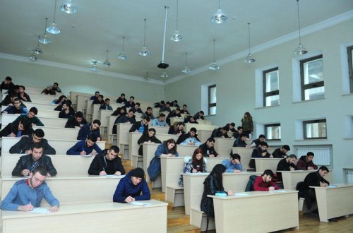 İmtahanlar təxirə salındı, ali məktəblərə sənəd qəbulunun vaxtı dəyişdirildi