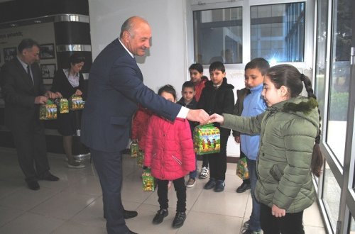 Mingəçevir İcra Hakimiyyətindən nümunəvi addım - UŞAQLARI BELƏ SEVİNDİRDİLƏR