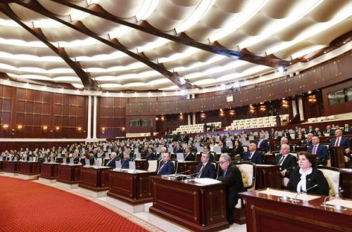 Впервые в Милли Меджлисе заседание комитета прошло в режиме онлайн