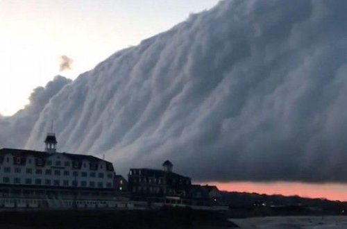 “Qiyamətin əlaməti”: Nəhəng bulud ABŞ sakinlərini dəhşətə gətirdi – VİDEO