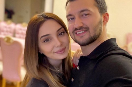 Xatirənin qardaşından arvadı ilə maskalı səmimi FOTO