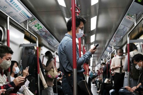 Число заразившихся коронавирусом превысило 300 тысяч человек