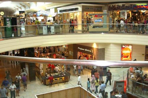 Azərbaycanda bütün iri ticarət mərkəzləri və “Mall”lar bağlandı - RƏSMİ + VİDEO