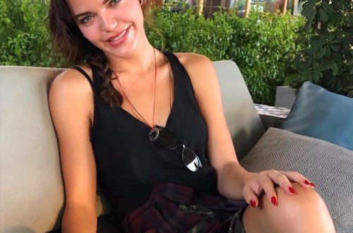 Aktrisa anası ilə şəklini paylaşdı, bacısı bildilər - FOTO