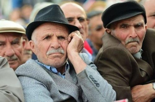 Azərbaycanda küçəyə çıxması yasaqlanan insanların sayı - RƏSMİ