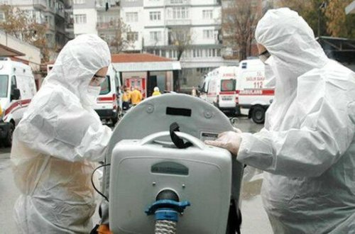 В Турции из-за COVID-19 ввели ограничения в магазинах и на транспорте