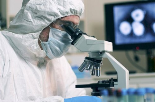 18 yaşlı oğlan koronavirusdan öldü - İngiltərədə