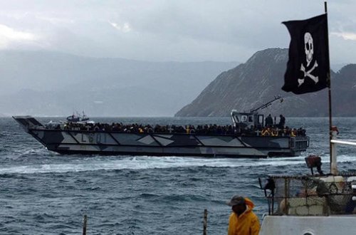 Tibbi spirt aparan gəmi ələ keçirildi