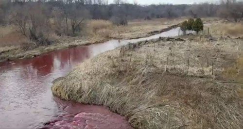 Авария на фабрике заставила американцев задуматься о близящемся конце света – ВИДЕО