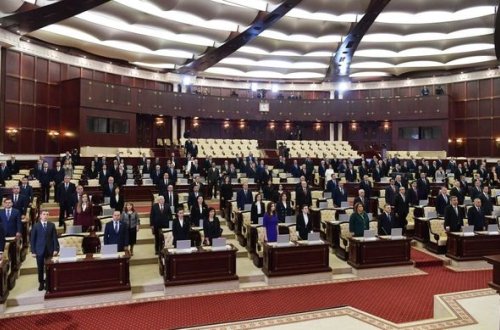 Deputatların heç birində koronavirus aşkarlanmadı – RƏSMİ