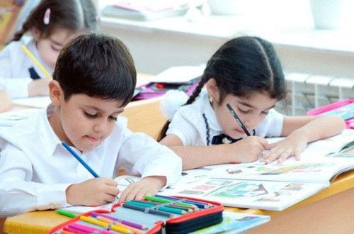 Məktəblilərin yay tətili ləğv olunacaq? (RƏSMİ AÇIQLAMA)