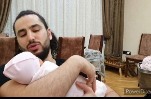 Məşhur aktyorun körpəsi ilə çəkdiyi video gülüş doğurdu - VİDEO