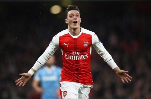 Mesut Özil ata oldu - FOTO