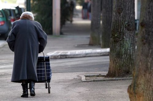 Могут ли граждане старше 65 лет выйти из дома после получения SMS-разрешения?