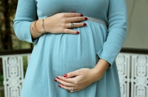 Hamilə qadın müsəlman olduğu üçün xəstəxanaya qəbul edilmədi, körpəsi öldü