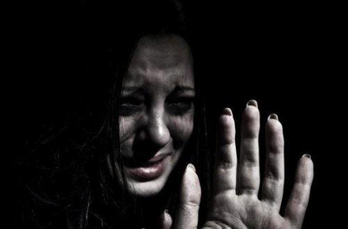 “Keçmiş yoldaşım mənə yataqda işgəncə verir, saçımdan tutub sürüyürdü, indi isə...” – Dəhşət doğuran oxucu məktubu