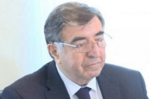 Əhmədzadənin mübhəm 