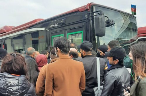 “Hələ də səhər və axşam saatlarında avtobuslarda sıxlıq olur”