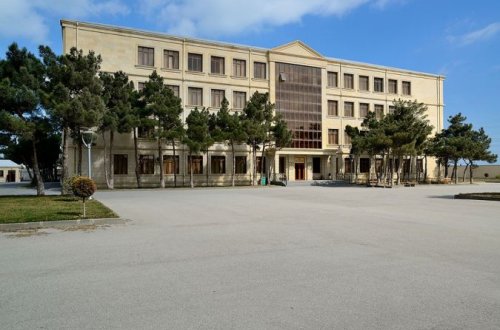 Makarenko adına Gimnaziyada dövlət vəsaiti belə “yuyulub içilir” - İTTİHAM