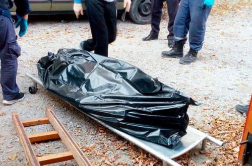 Bakıda qarajdan kişi meyiti tapıldı