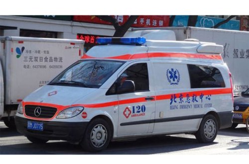 В Китае 11 человек погибли в ДТП с участием микроавтобуса