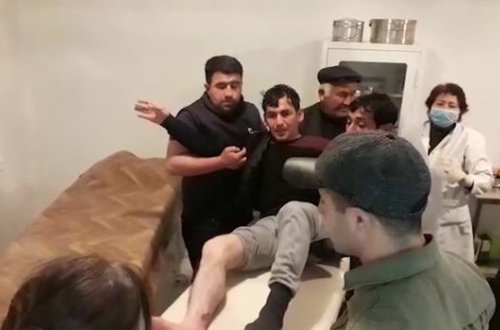 Azərbaycanda piyadanı vuran sürücü hadisə yerindən qaçıb - VİDEO