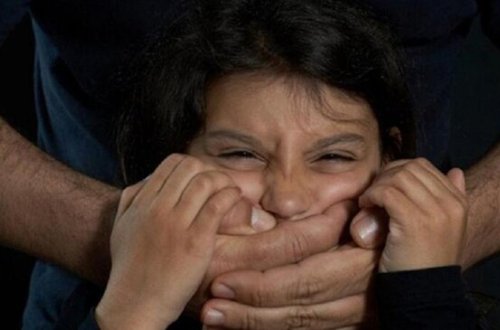 Azərbaycanda 2 dostdan DƏHŞƏTLİ ƏMƏL: evdə tək olan 5 yaşlı qıza görün nələr etdilər