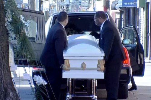 Шесть человек сходили на похороны и умерли от коронавируса в США