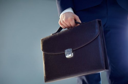 Уволен завотделом аппарата парламента Азербайджана