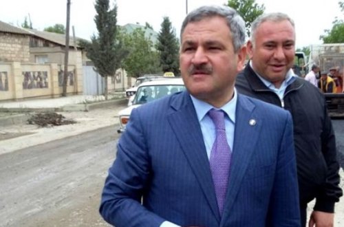 İcra başçısı idmançıyla karantin qaydalarını BELƏ POZDU — Kabinetində ÇƏKİLMİŞ FOTO